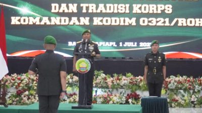 Komandan Korem 031/Wira Bima Pimpin Sertijab Dandim 0321/Rohil